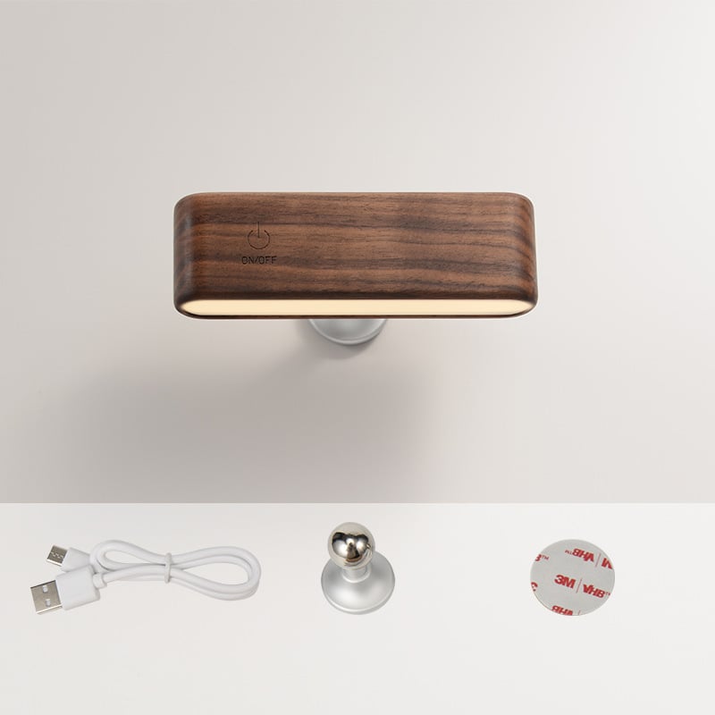 Skrivebordslampe i massivt træ med magnetisk opladning