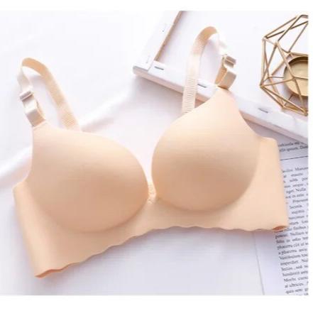 Sutien pentru un contur natural în toată discreția