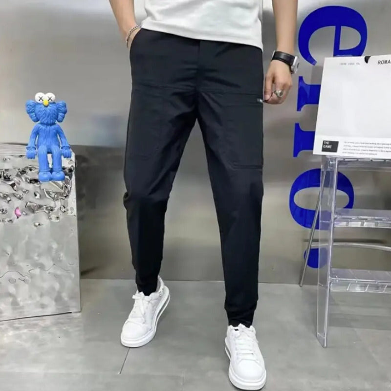Pantaloni cargo comodi con grande capacità di stoccaggio